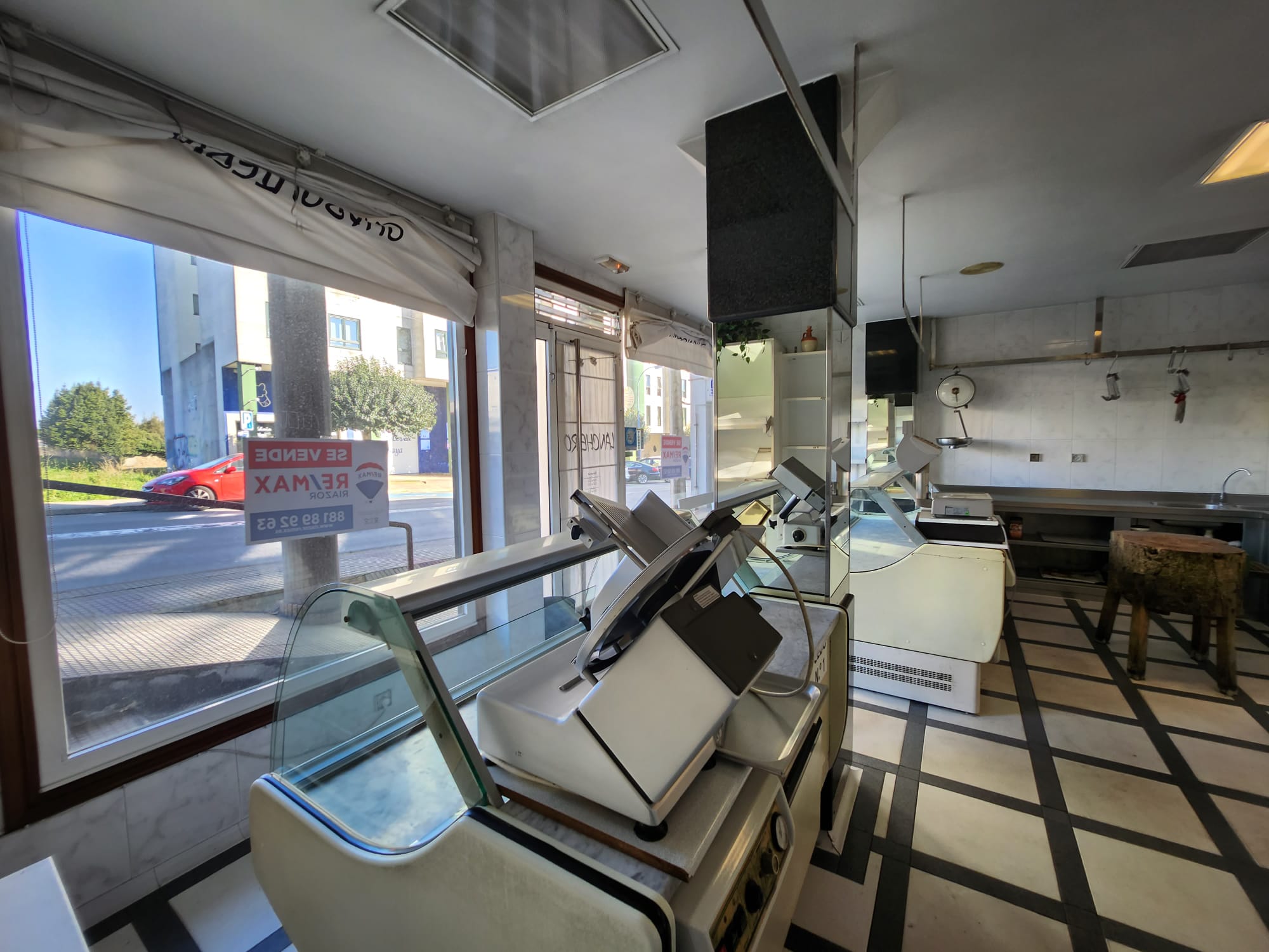 04bce338-f3f0-4b1a-b395-6c087e0144ae