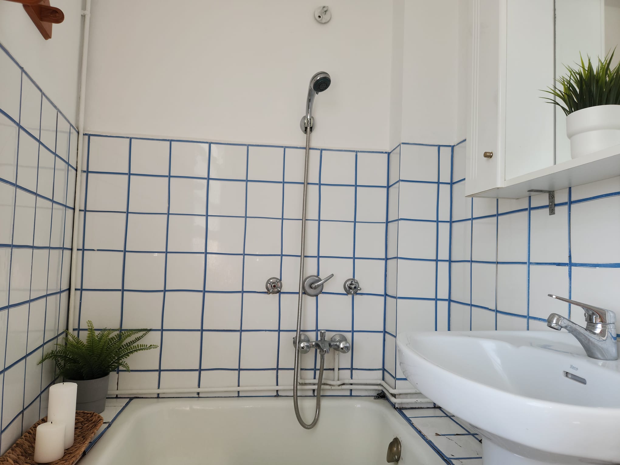 3a9db3cf-a463-48ac-b9b3-6abdb85b3e72