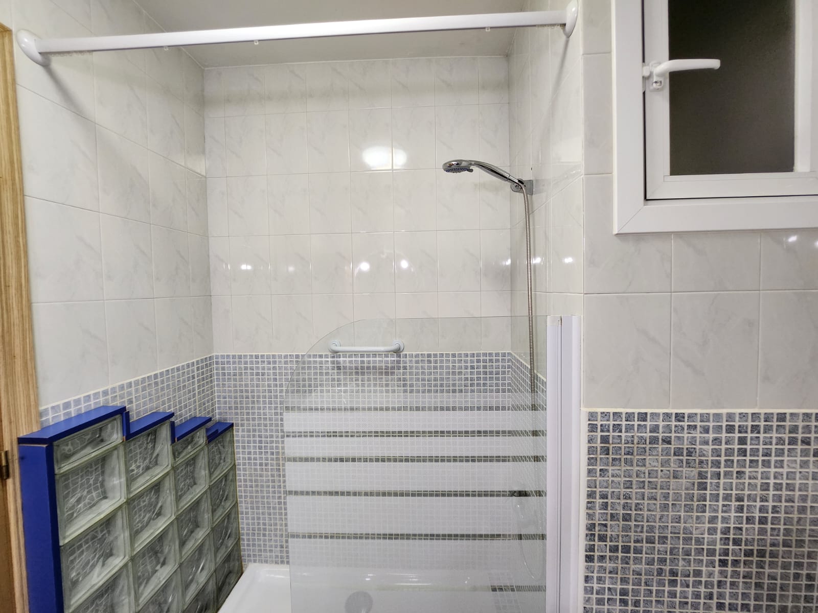 45064cab-b3d1-4b7a-bdf8-d6807742c1c6