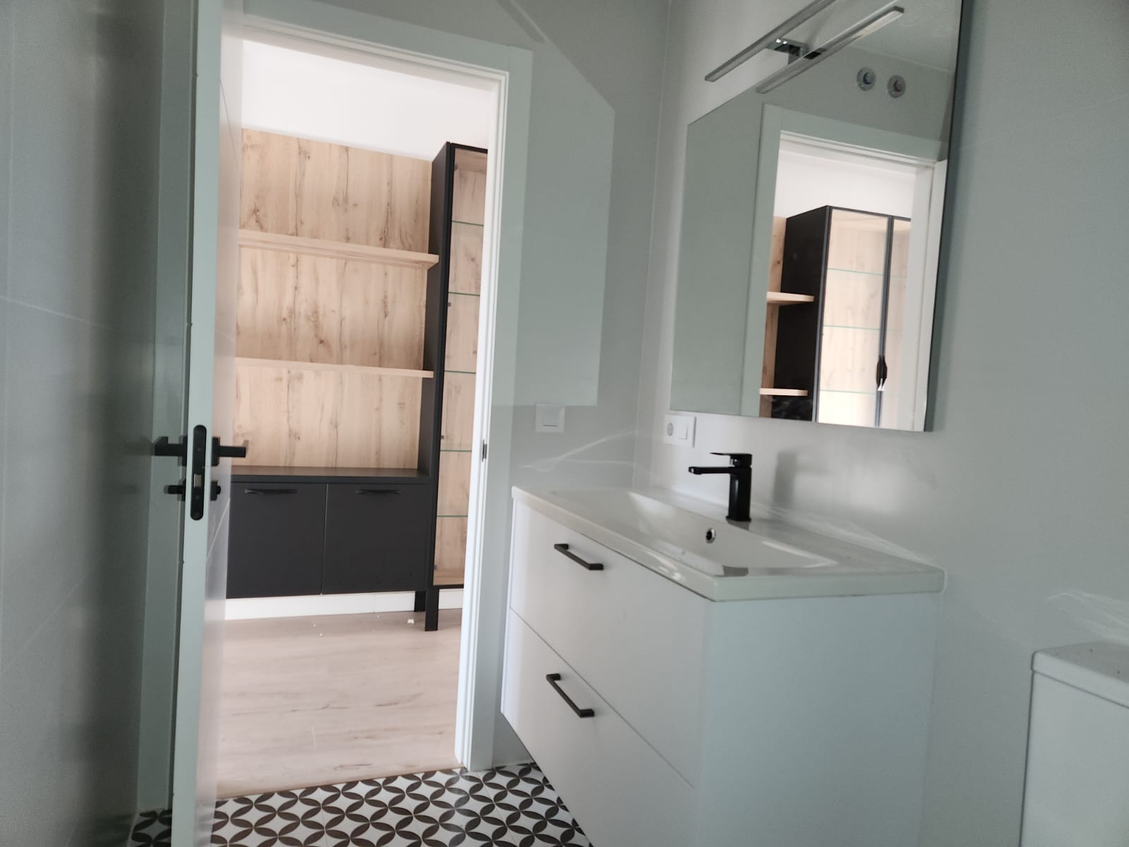 5c35557e-fb8b-4e8c-9aed-03a9d6fdd6f2