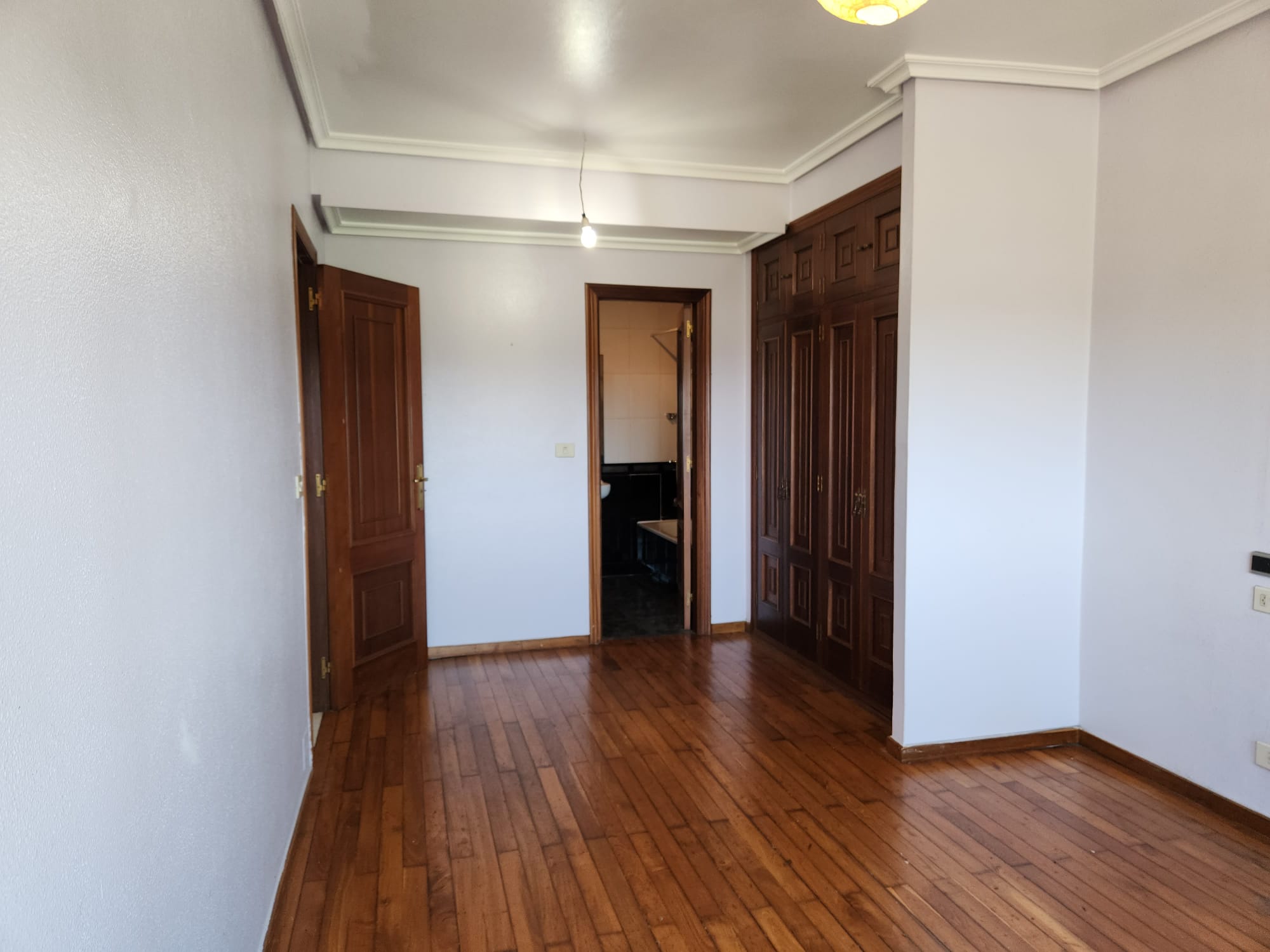 7a468406-2b8e-461b-b7a8-83d6b5828bf1