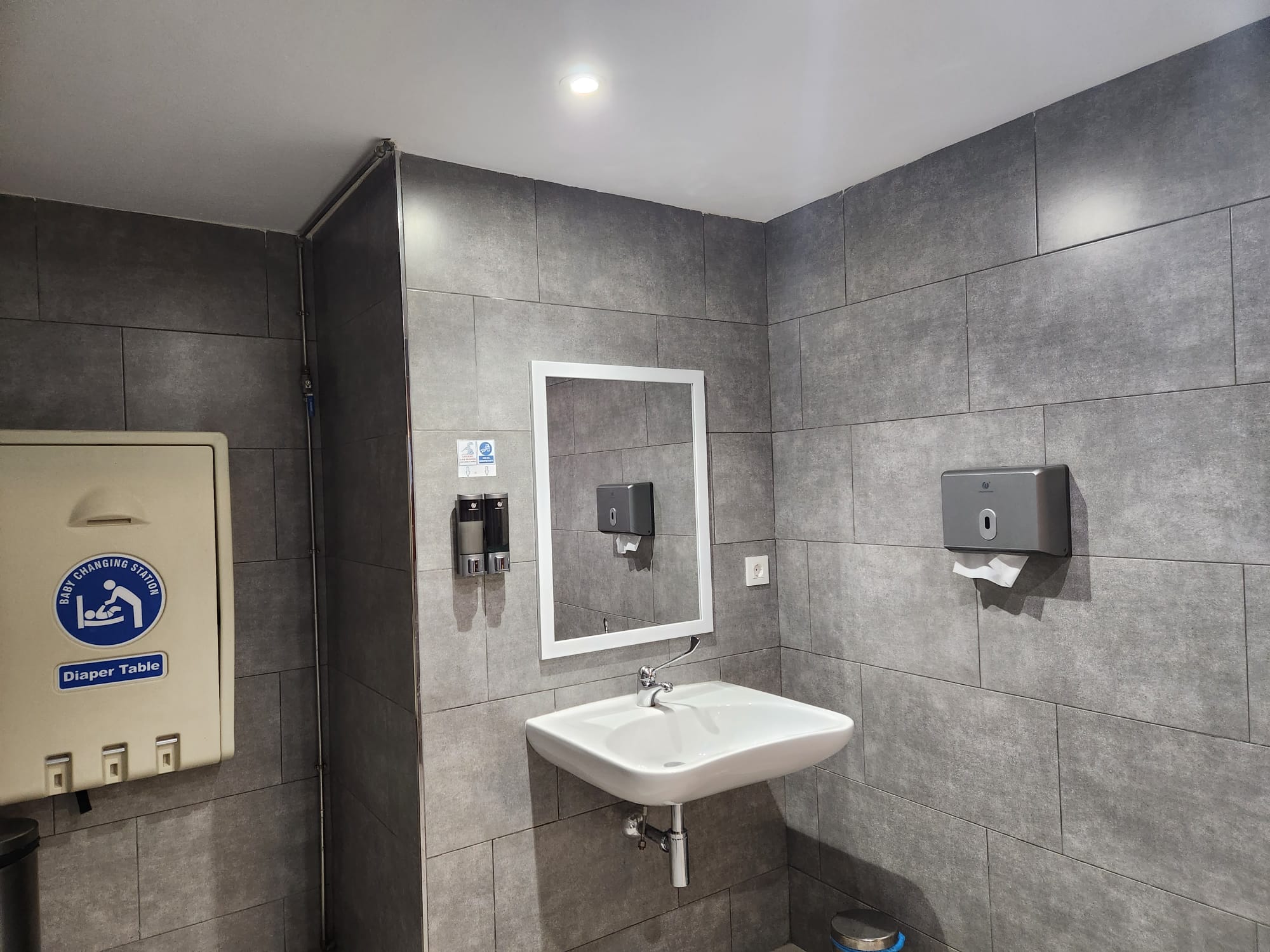 92f7cdb9-d0b6-4ea5-9db4-33f0b7ebe028