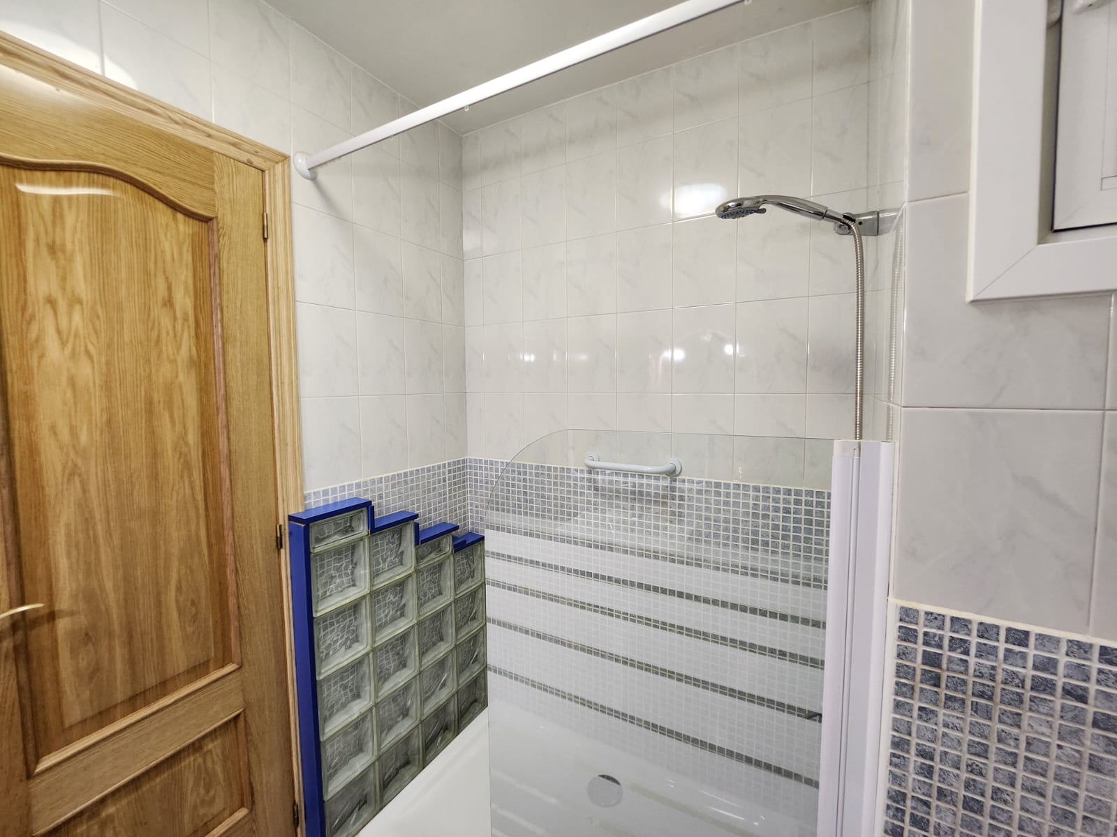 99c6f14f-0984-4893-bb74-1faa37269ce4