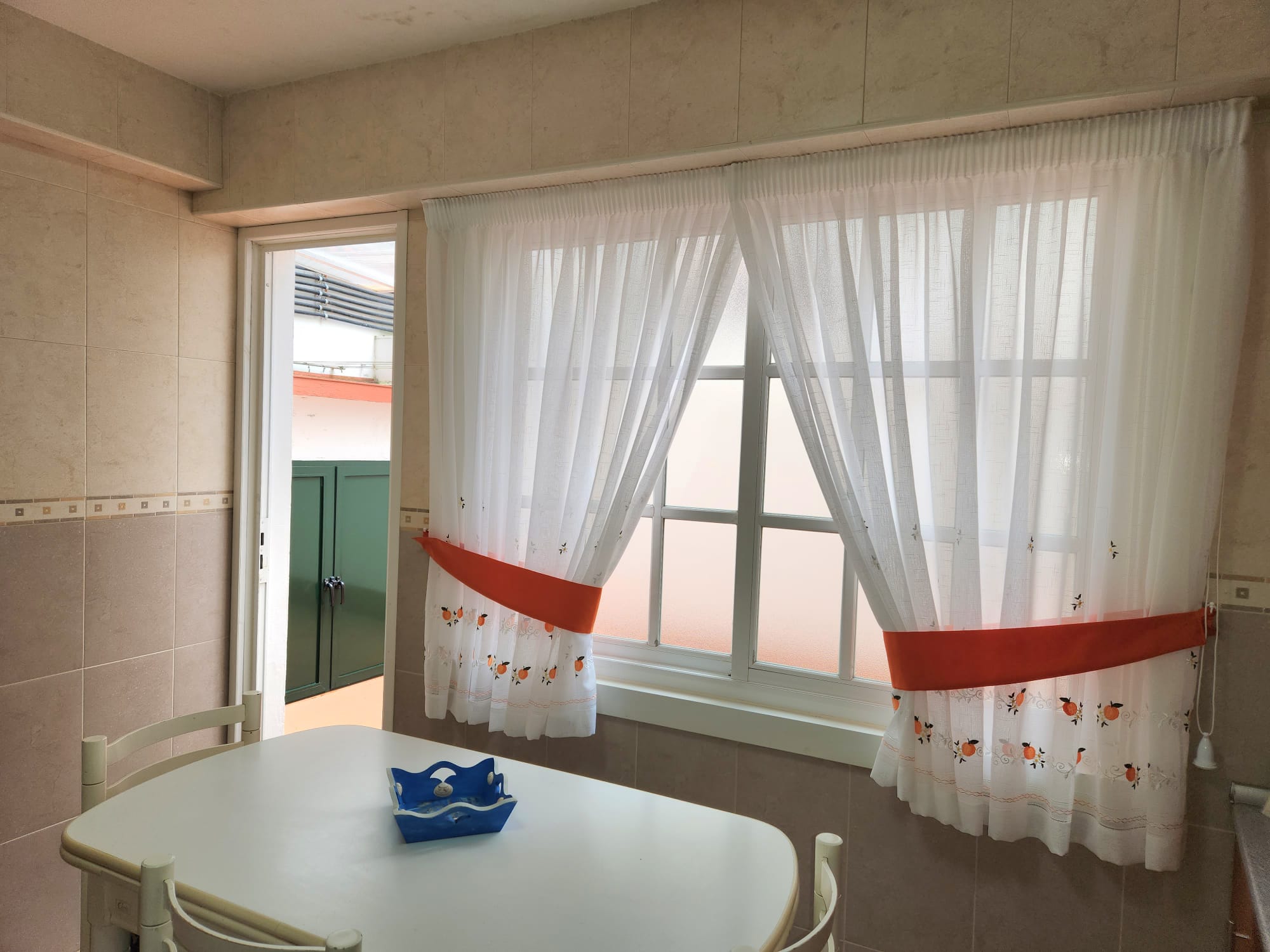 a1042f93-0d2b-4c97-accb-a0156b2efbe1