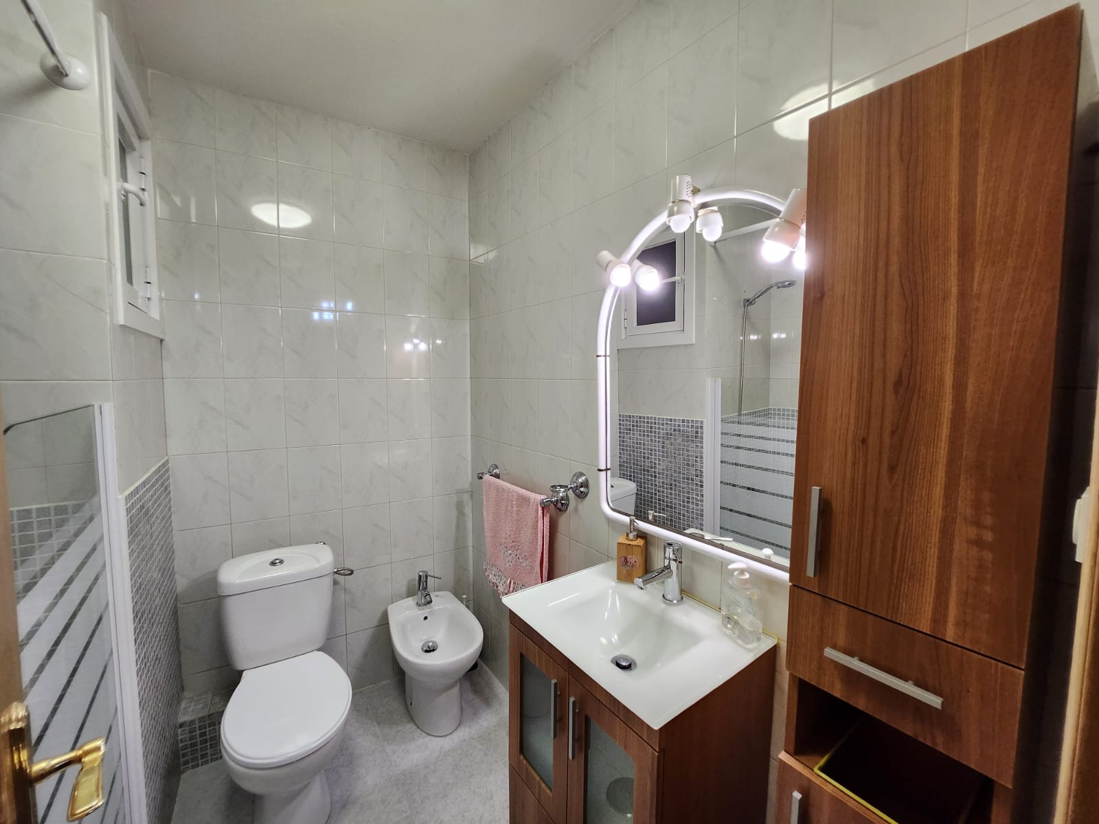 ada5e548-cdea-490c-905b-1cb05dcdb9a0