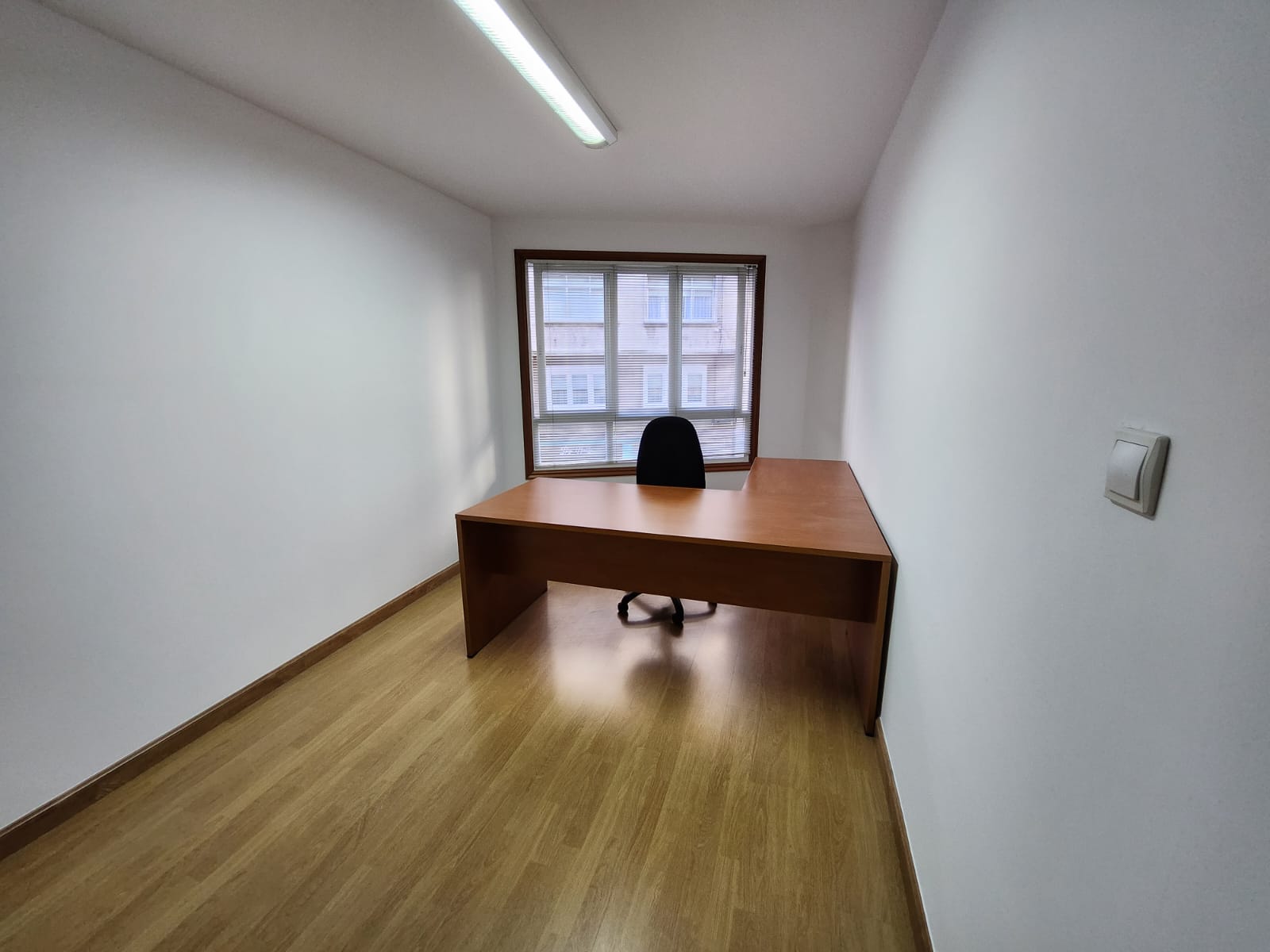 b14af956-7407-4926-8605-e578468b3183