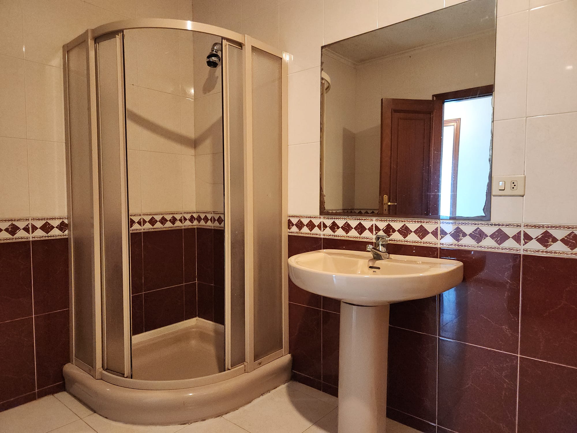 c81d8e1e-534c-40e9-97e0-071da1774c05