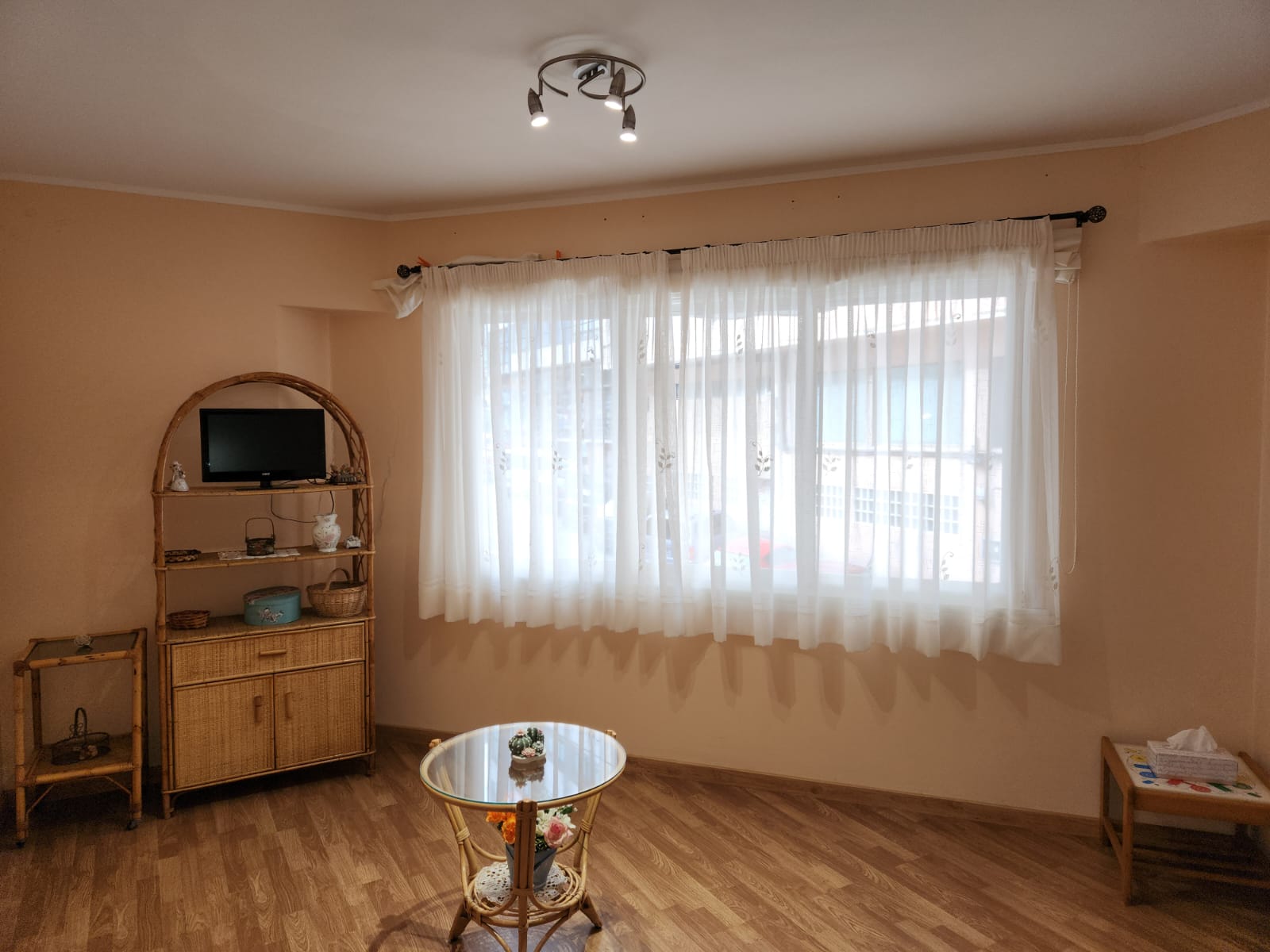 d3b63eeb-a1d7-4d55-8ccf-7641b1cf7a0a