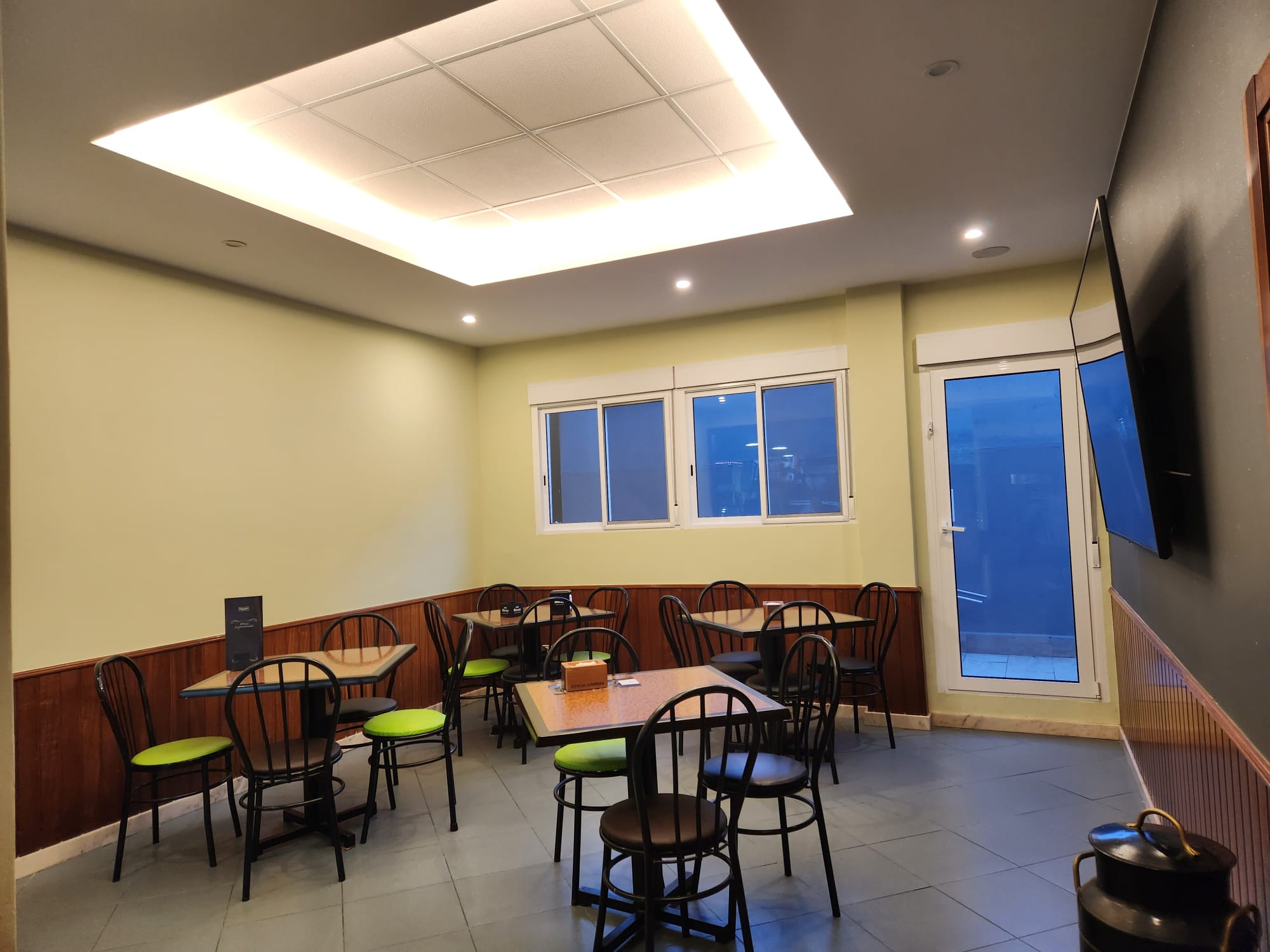 dccfd2d5-e2c8-4dd1-b64b-a168336fae98