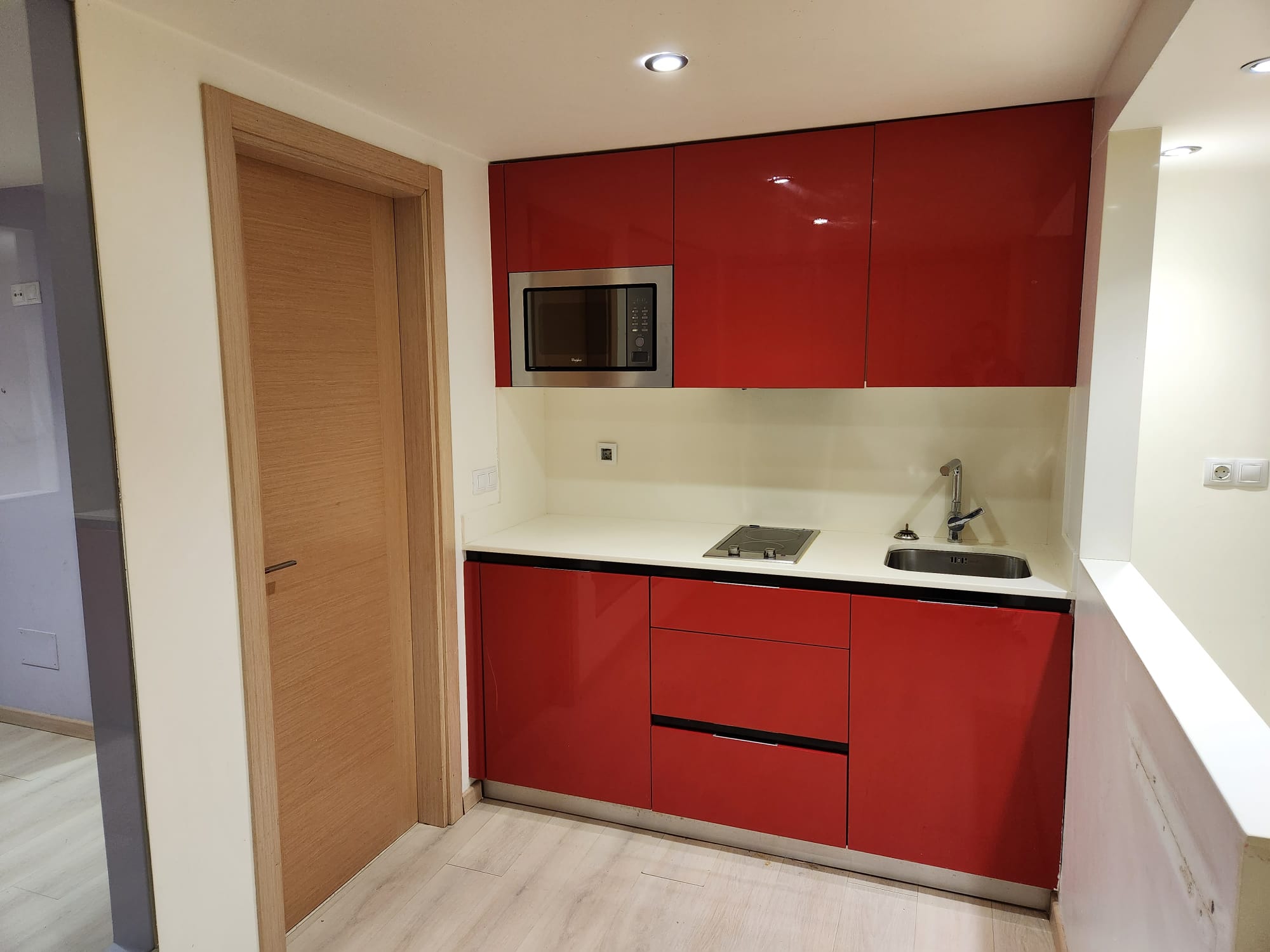 e206a657-cdb2-4bce-831f-3c3c966c8b76