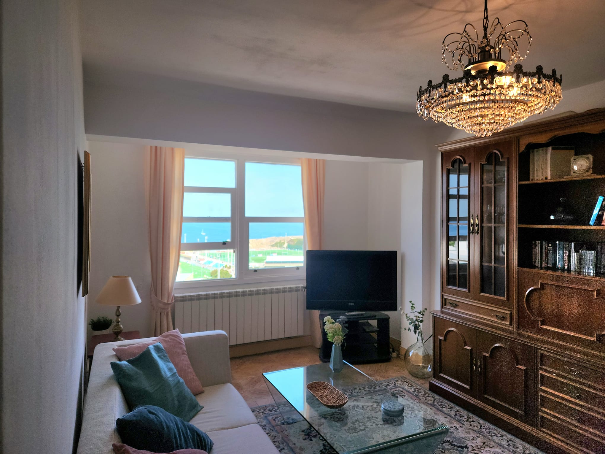 e6d2d992-98a2-451b-88ed-f82d02d5e050