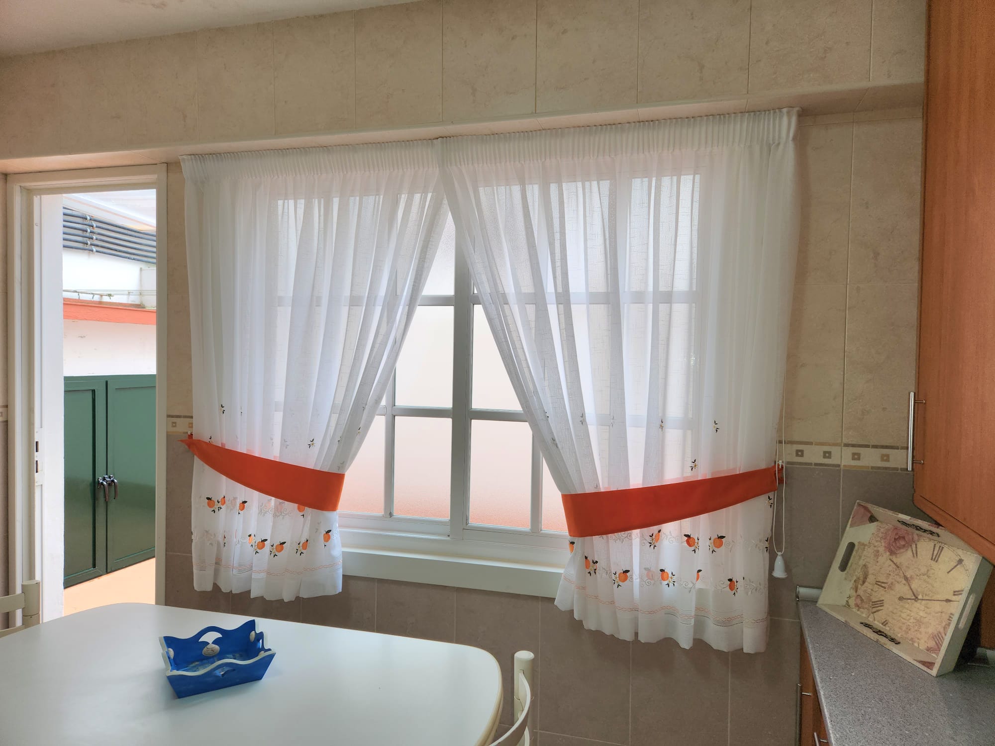 f2aef634-1434-4fdf-be2e-c0208216f98f