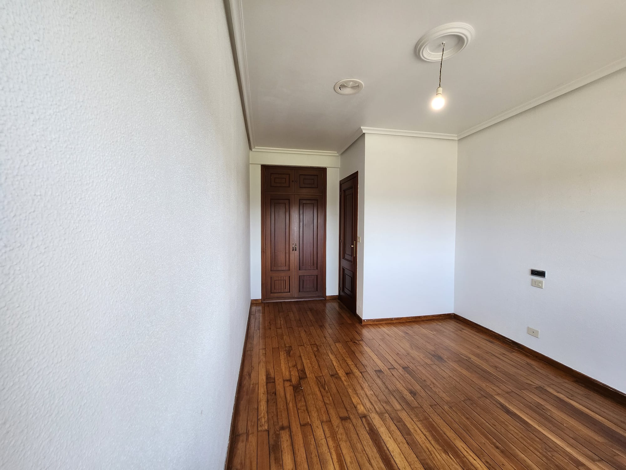 faaba9dd-9930-4403-9da5-d18b87bcbcc1